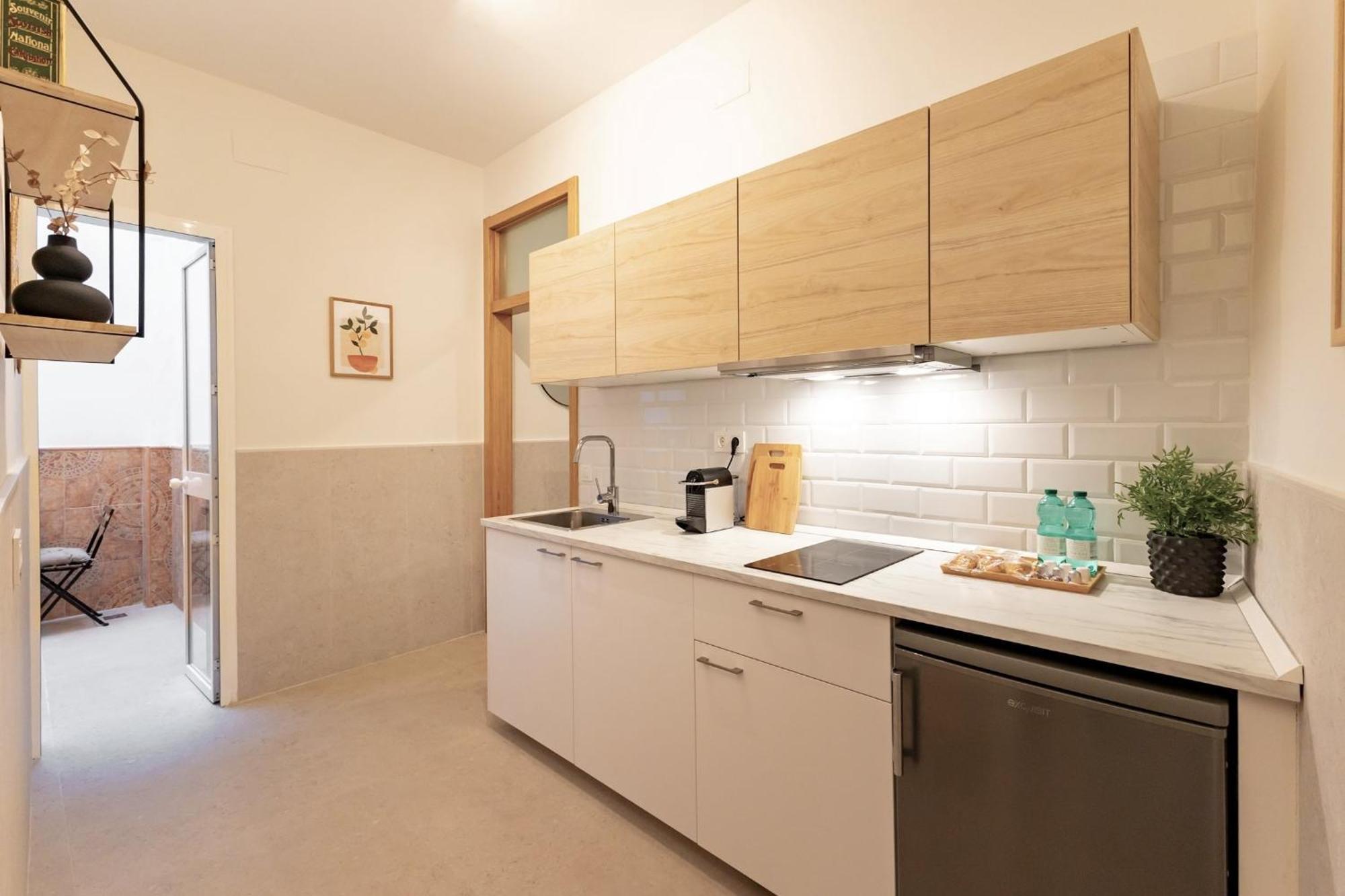 Modern Spacious Apartment Central Of Siviglia Esterno foto