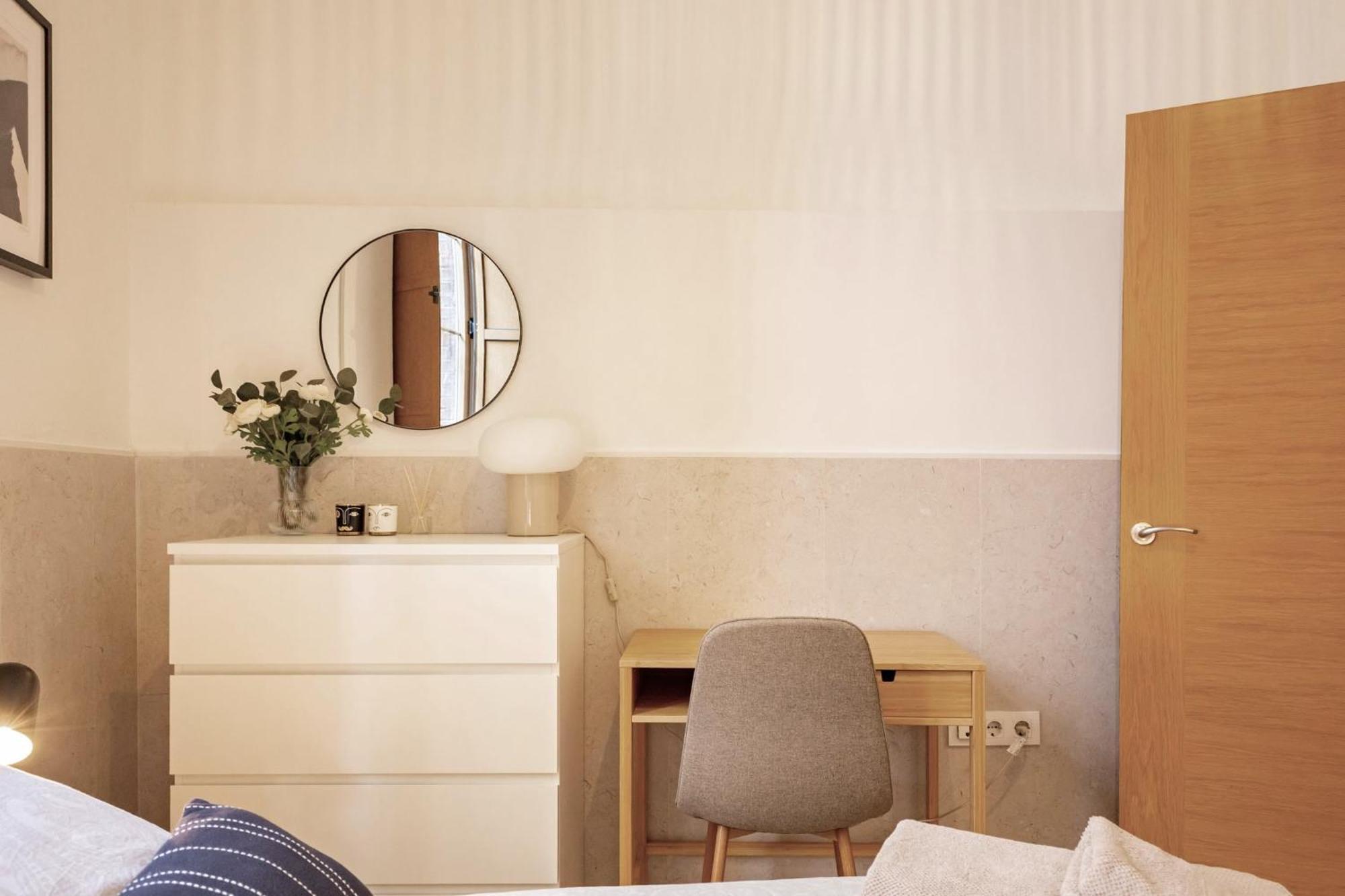 Modern Spacious Apartment Central Of Siviglia Esterno foto